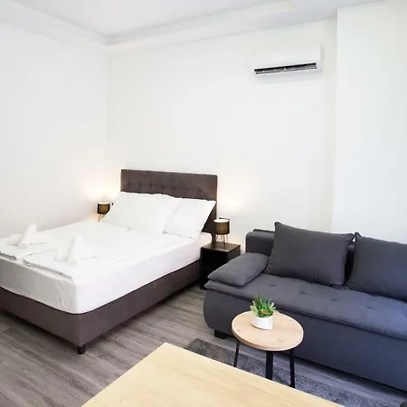 Senzacija 斯普利特